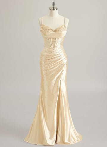 Trompet/Havfrue V-hals Sweep Slep Silkesateng Ballkjoler Med Plissert Rhinestone