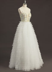 Ball-Gown/Princess Sweetheart V-Neck Sweep Train Tulle Prom Dresses With Rhinestone Sequins Beading