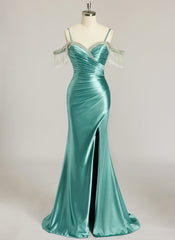 Trumpet/Sjöjungfru Off the Shoulder Svepande släp Jersey Balklänningar med strass pärlor